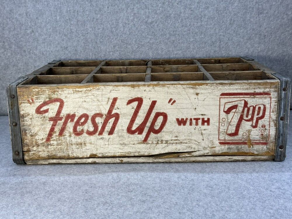 Vintage 2 Handled Wooden "Fresh Up w/ 7Up" 12 Bottle Crate - 70’s - Sacramento